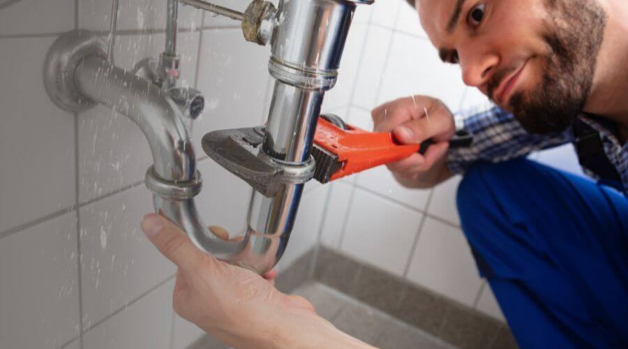Expert burst pipe repair services in West Creek, NJ